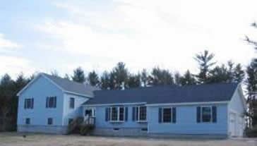 C:\Documents and Settings\Pro's Edge\My Documents\Web Site Photos\Pelham, NH House.jpg